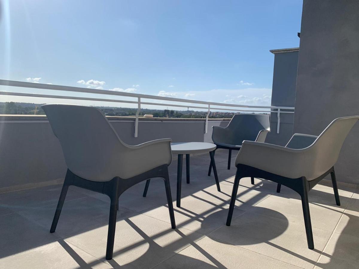 Penthouse Aureliana Attico Con Piscina A Roma Rome Exterior photo