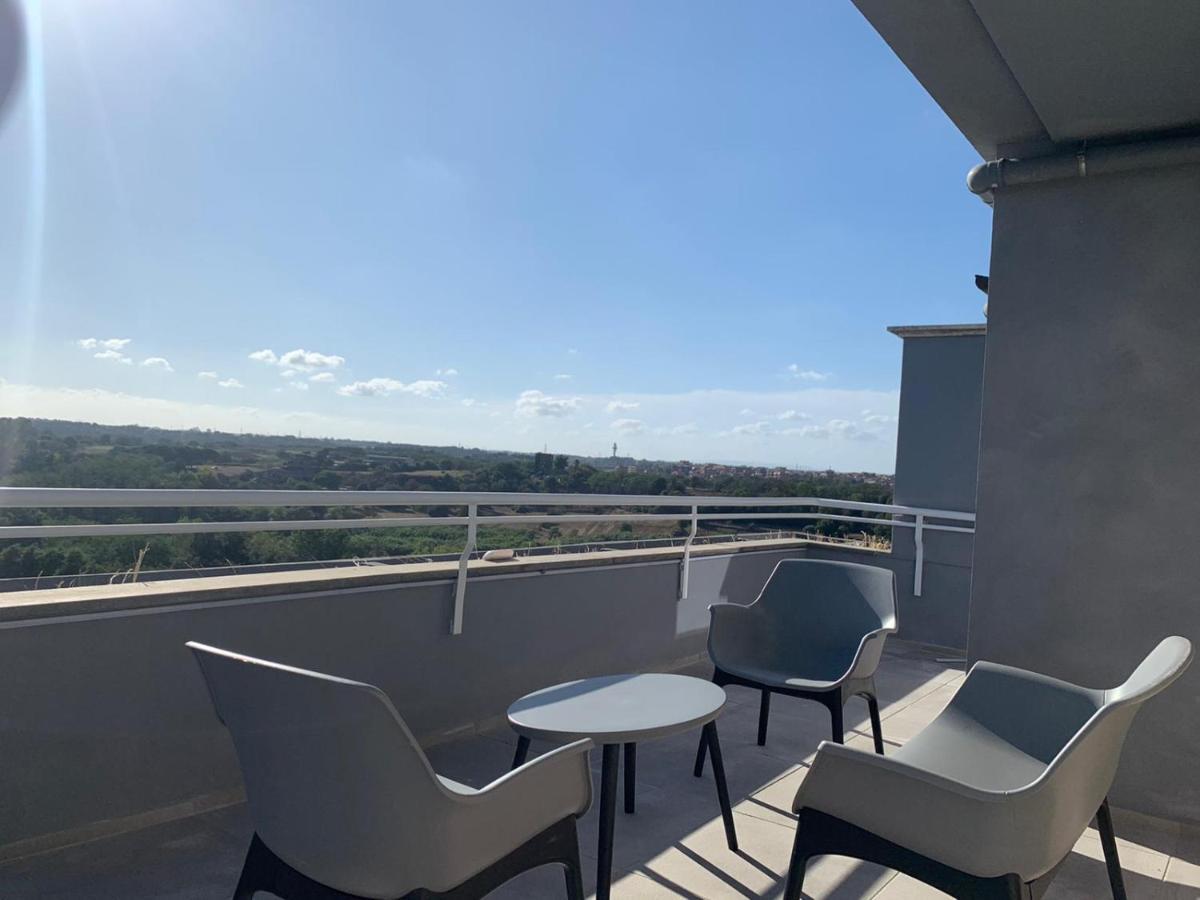 Penthouse Aureliana Attico Con Piscina A Roma Rome Exterior photo