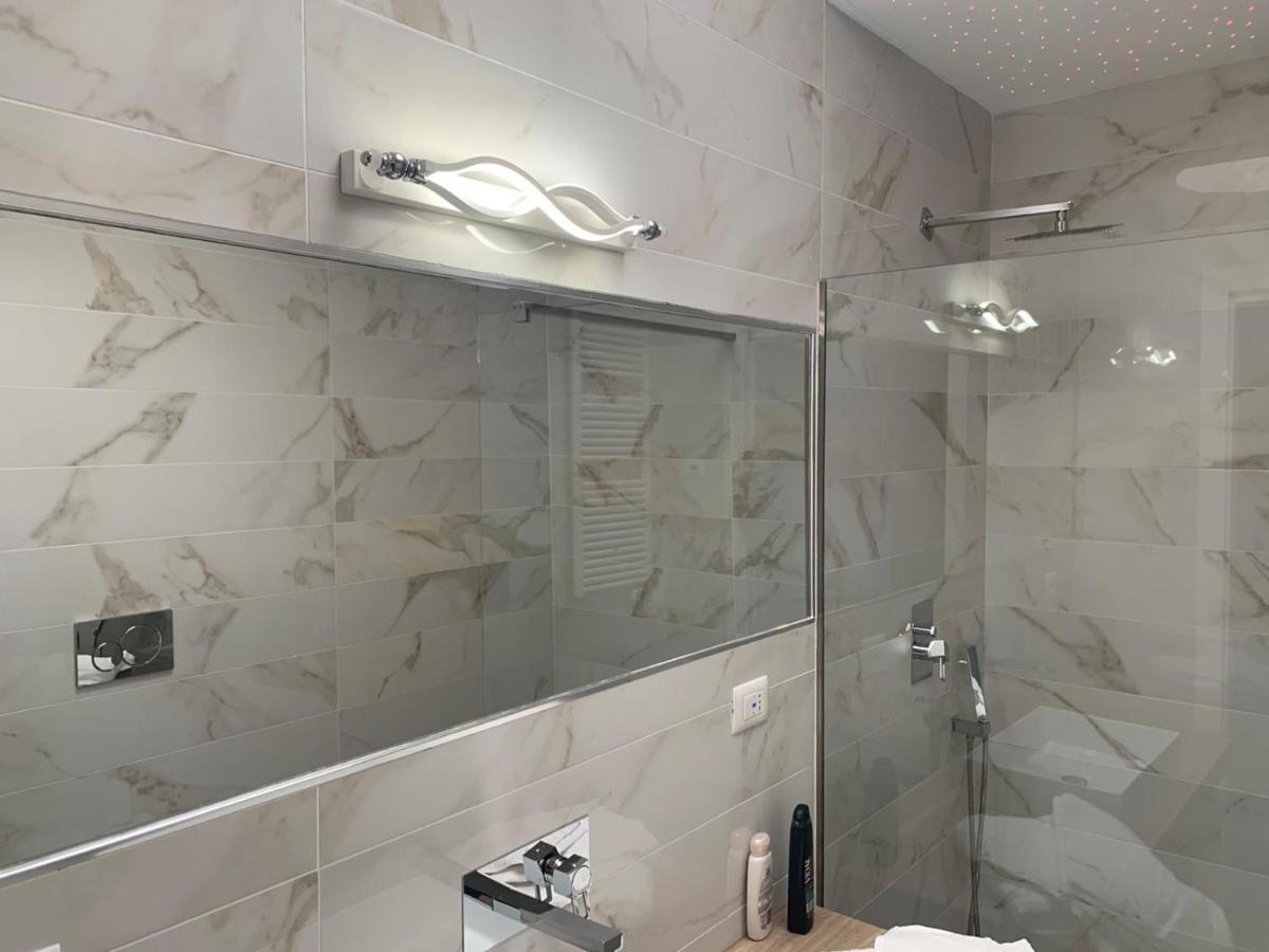 Penthouse Aureliana Attico Con Piscina A Roma Rome Exterior photo