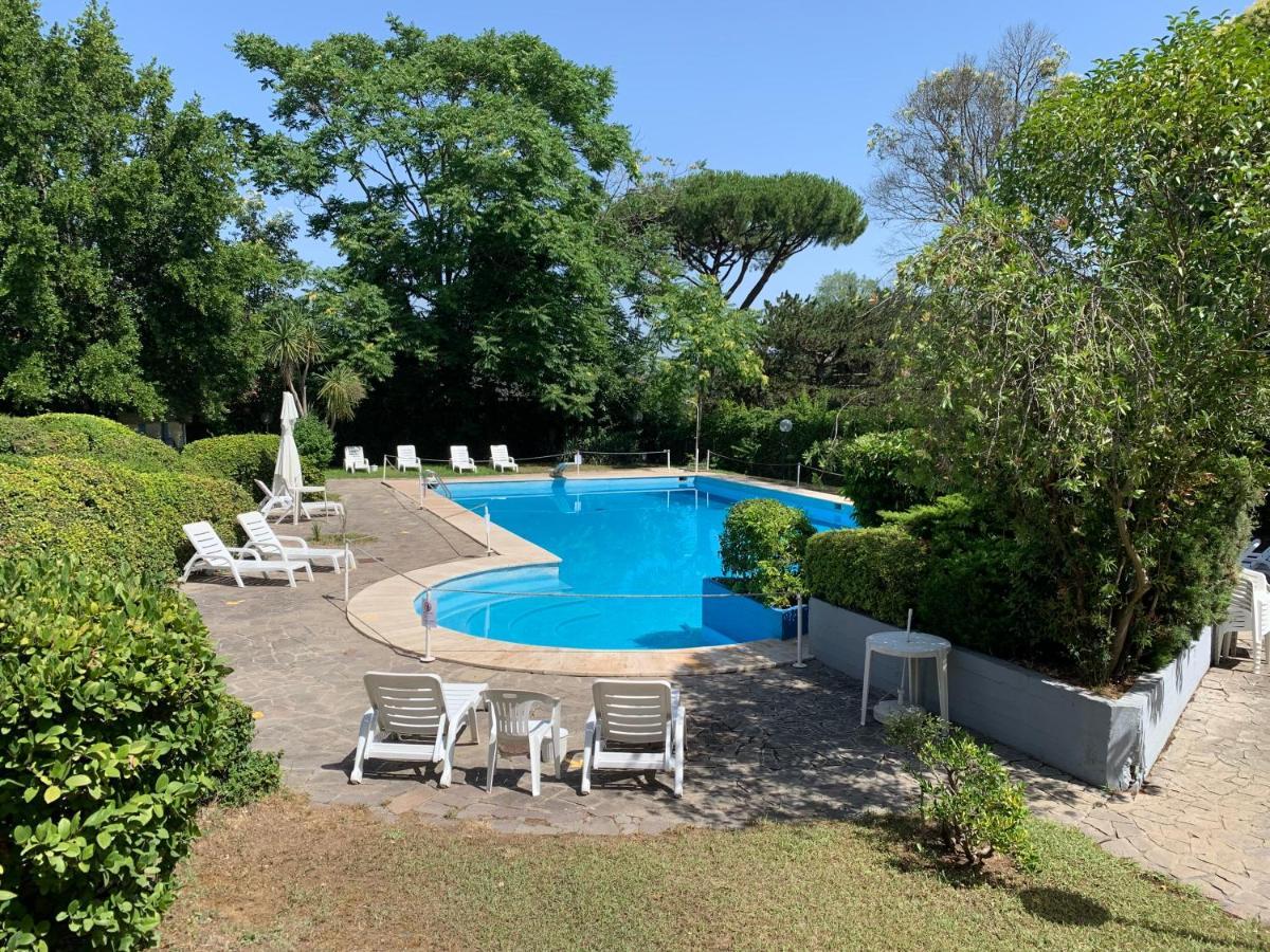 Penthouse Aureliana Attico Con Piscina A Roma Rome Exterior photo